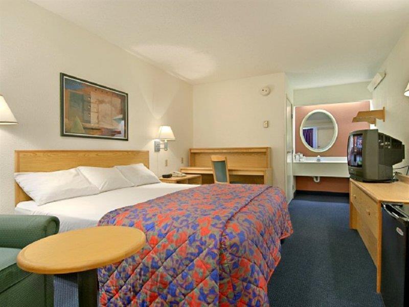Red Roof Inn Plus+ Secaucus - Meadowlands Pokój zdjęcie